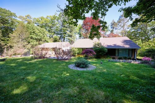1 Ridge Rd, Tuxedo Park, NY, 10987-4247 | Card Image