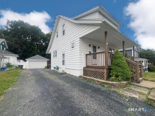 39 Geer Ave, Norwich, CT, 06360-6809 | Card Image