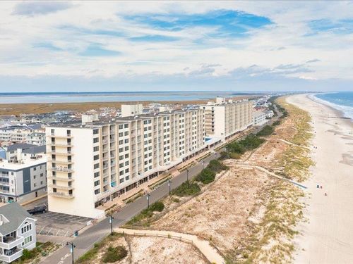 403s-3700 Boardwalk, Sea Isle City, NJ, 08243-2181 | Card Image