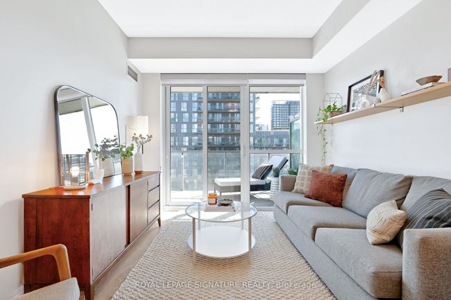 804 - 1 Cole St, Condo with 2 bedrooms, 1 bathrooms and 1 parking in Toronto ON | Image 4