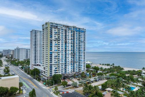 ph7-111 Briny Avenue, Pompano Beach, FL, 33062 | Card Image