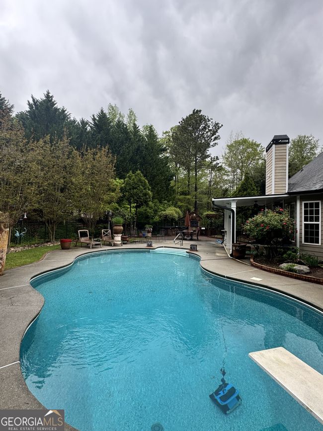 374 Persimmon Dr, House other with 5 bedrooms, 3 bathrooms and 8 parking in Sharpsburg GA | Image 10
