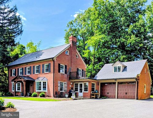 5827 Lincoln Hwy, GAP, PA, 17527-9205 | Card Image