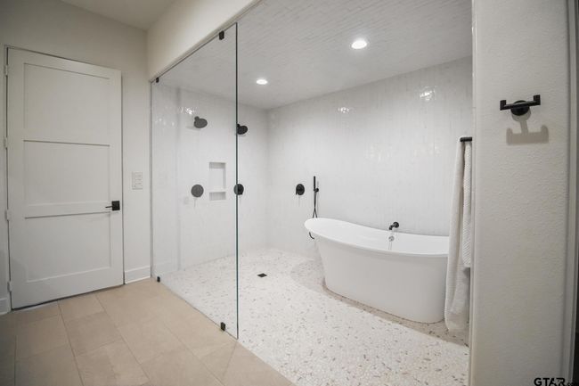 7863 Cross Rd, House other with 3 bedrooms, 3 bathrooms and null parking in Tyler TX | Image 22