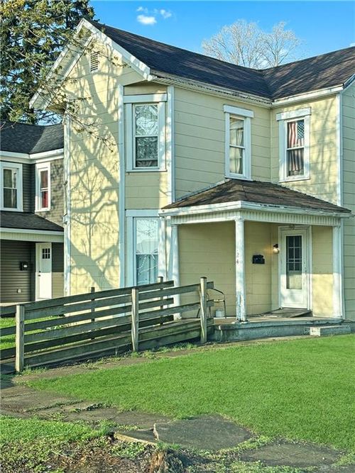 524 Gray Ave, Greenville, OH, 45331-1246 | Card Image