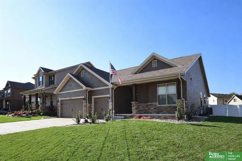 18825 Lillian St, Omaha, NE, 68136-1257 | Card Image