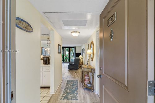 apt-6105-85 Folly Field Rd, Hilton Head Island, SC, 29928-6919 | Card Image