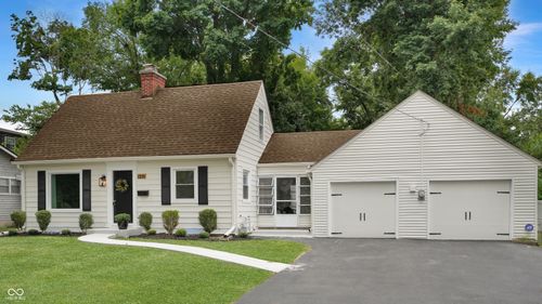 1221 E 52nd St, Indianapolis, IN, 46205-1214 | Card Image