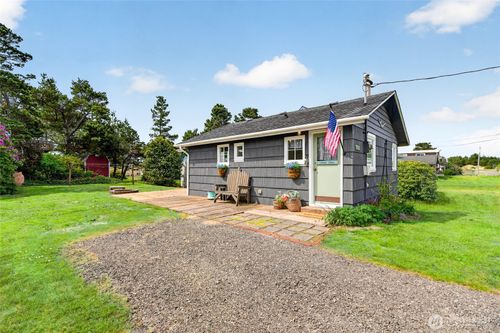 1402 199th Place, Long Beach, WA, 98640 | Card Image
