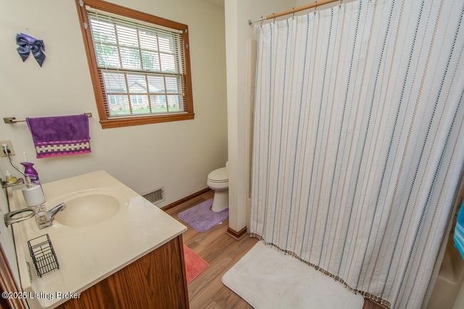 9010 Green Garden Ct, House other with 3 bedrooms, 2 bathrooms and null parking in Louisville KY | Image 31