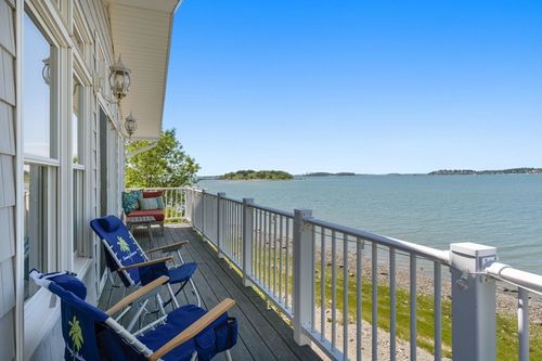 78 Clifton Ave, Hull, MA, 02045-2604 | Card Image
