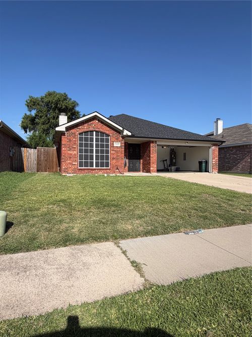 2648 Carmen Dr, Grand Prairie, TX, 75052-5355 | Card Image