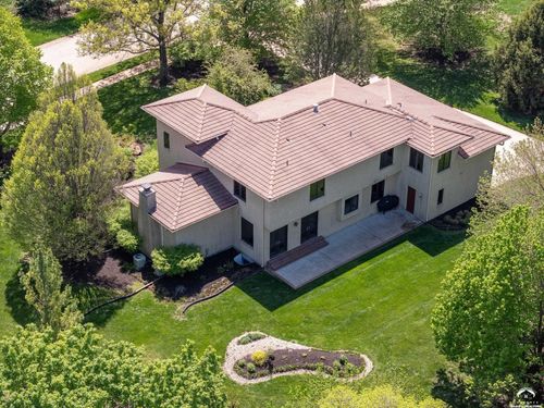 201 Fall Creek Rd, Lawrence, KS, 66049-9066 | Card Image