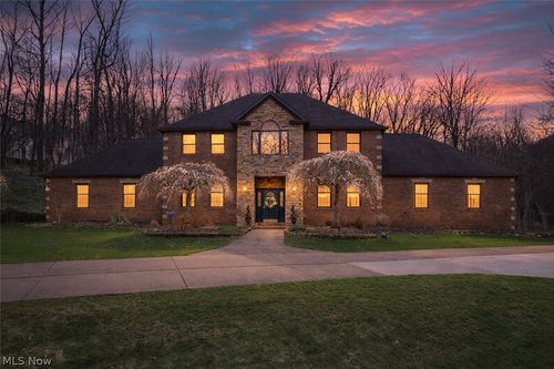 8220 Wilhite Dr, Wadsworth, OH, 44281-9266 | Card Image