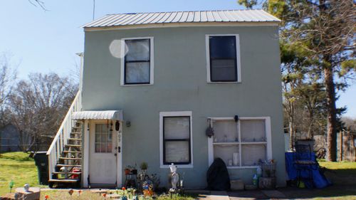 409 N Avenue D, Waelder, TX, 78959 | Card Image