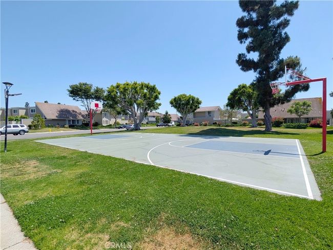 1 - 11 Oval Rd, Condo with 3 bedrooms, 2 bathrooms and 1 parking in Irvine CA | Image 13