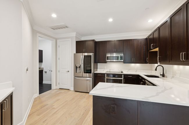 APT-305 - 2300 Leonard St, Condo with 1 bedrooms, 2 bathrooms and null parking in Dallas TX | Image 5