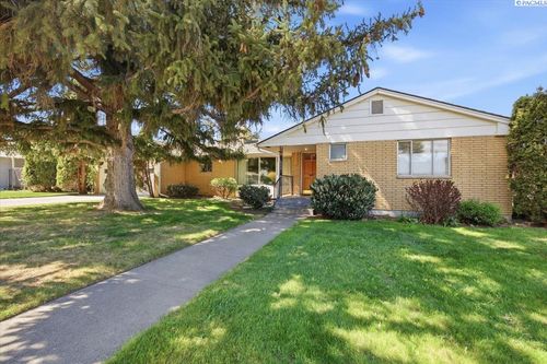 1104 S Irby St., Kennewick, WA, 99338 | Card Image