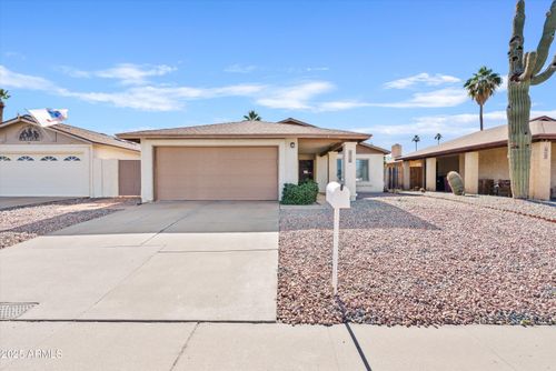 8683 E Fillmore St, Scottsdale, AZ, 85257-4522 | Card Image