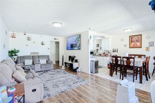 1400 W Warner, Santa Ana, CA, 92704 | Card Image