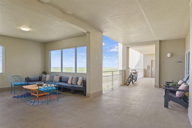 Covered Balcony | Image 22
