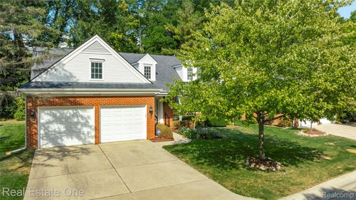 23326 Longacre Ct, Farmington, MI, 48335-4020 | Card Image