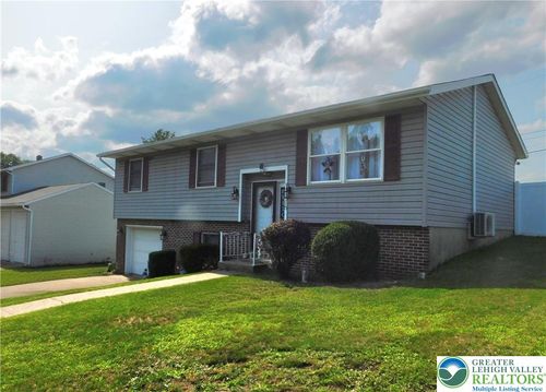 515 Maple St, POTTSVILLE, PA, 17901-8511 | Card Image