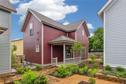 263 E 11th St, Fayetteville, AR, 72701-6191 | Card Image