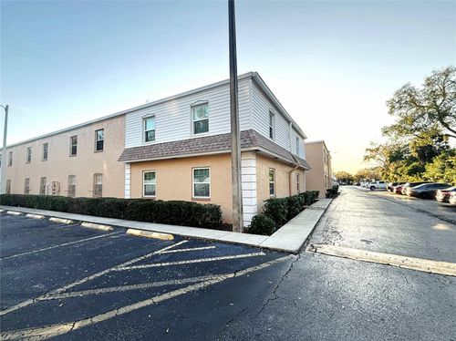 317-4718 Christa Ct, TAMPA, FL, 33614-7249 | Card Image