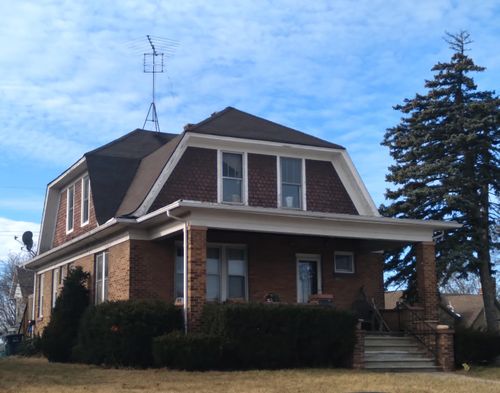 1405 Buffalo St, Michigan City, IN, 46360-4305 | Card Image