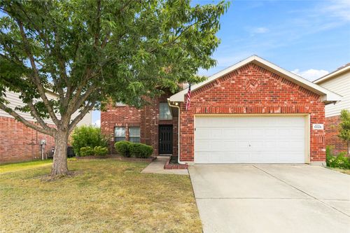 5825 Show Master Ln, Fort Worth, TX, 76179-2382 | Card Image