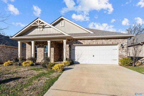 173 Heritage Brook Dr Nw, Madison, AL, 35757-5903 | Card Image