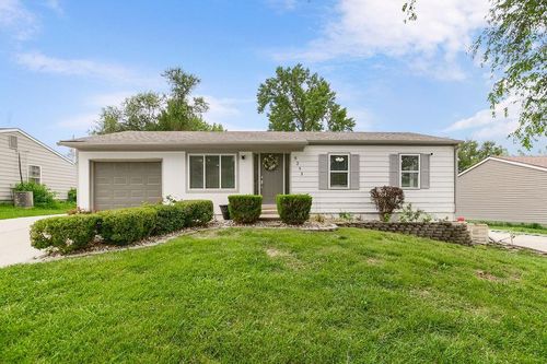 8253 Orient Dr, Kansas City, KS, 66112-1944 | Card Image