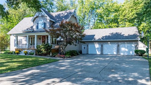 675 S Elwood St, Forsyth, IL, 62535-8900 | Card Image