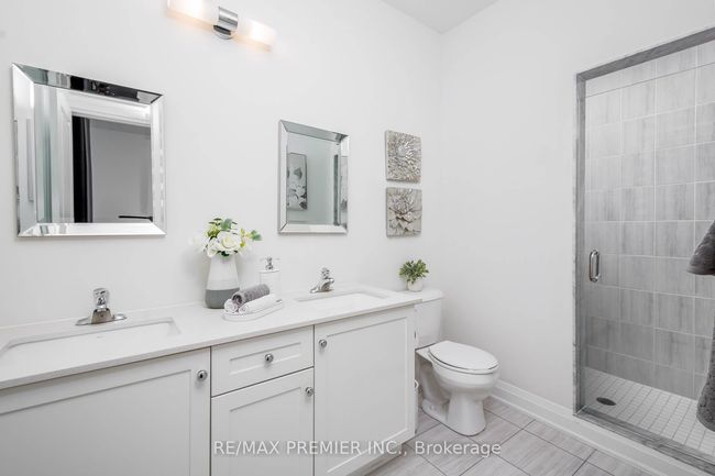 89 Gridiron Gate, House attached with 5 bedrooms, 4 bathrooms and 1 parking in Vaughan ON | Image 24