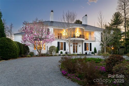 365 Sherwood Dr S, Flat Rock, NC, 28731-5519 | Card Image