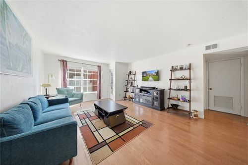 714-10200 N Gandy Boulevard, ST PETERSBURG, FL, 33702 | Card Image