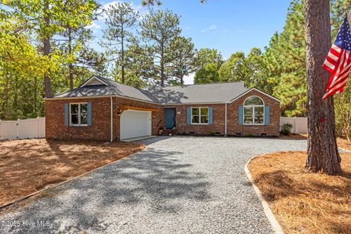 1245 Monticello Dr, Pinehurst, NC, 28374-8615 | Card Image