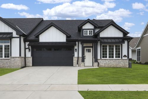 4675 98th St, PLEASANT PRAIRIE, WI, 53158-3428 | Card Image
