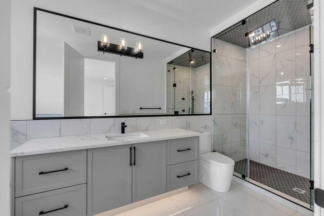 223 Kinniburgh Loop, House other with 4 bedrooms, 4 bathrooms and 5 parking in Chestermere AB | Image 32