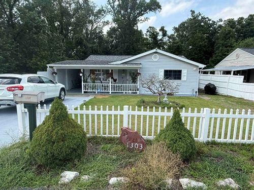1303 Grandview Drive, Ashland, KY, 41101 | Card Image