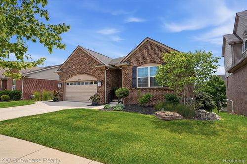 2265 Brigantine, Commerce Township, MI, 48382-2091 | Card Image