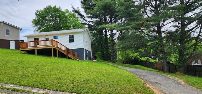 232 Overlook Dr, House other with 2 bedrooms, 2 bathrooms and null parking in Chilhowie VA | Image 6