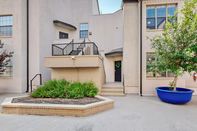 APT-113 - 3901 Travis St, Condo with 2 bedrooms, 2 bathrooms and null parking in Dallas TX | Image 15