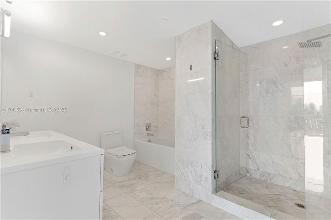 6A-S - 9940 W Bay Harbor Dr, Condo with 2 bedrooms, 2 bathrooms and null parking in Bay Harbor Islands FL | Image 13