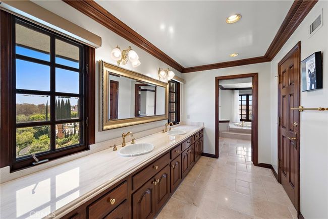26126 Oroville Pl, House other with 6 bedrooms, 8 bathrooms and 8 parking in Laguna Hills CA | Image 16