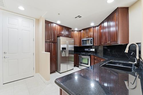 unit-3232-5350 E Deer Valley Drive, Phoenix, AZ, 85054 | Card Image