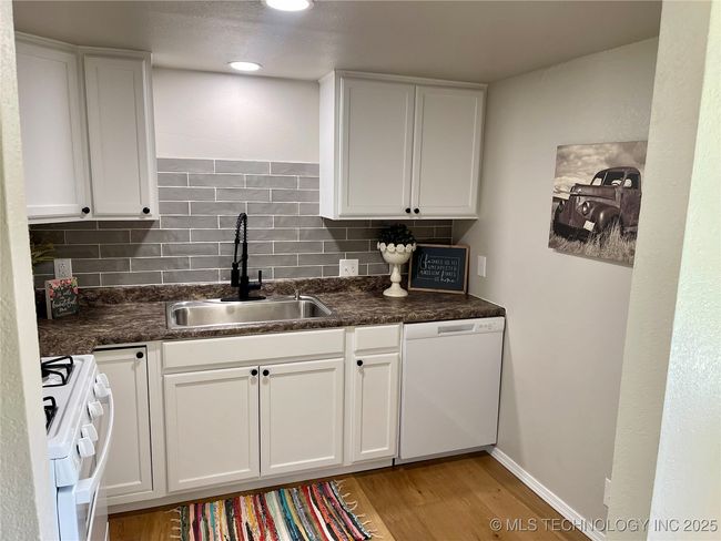 606 N Broadway Ave, House other with 2 bedrooms, 1 bathrooms and null parking in Haskell OK | Image 4