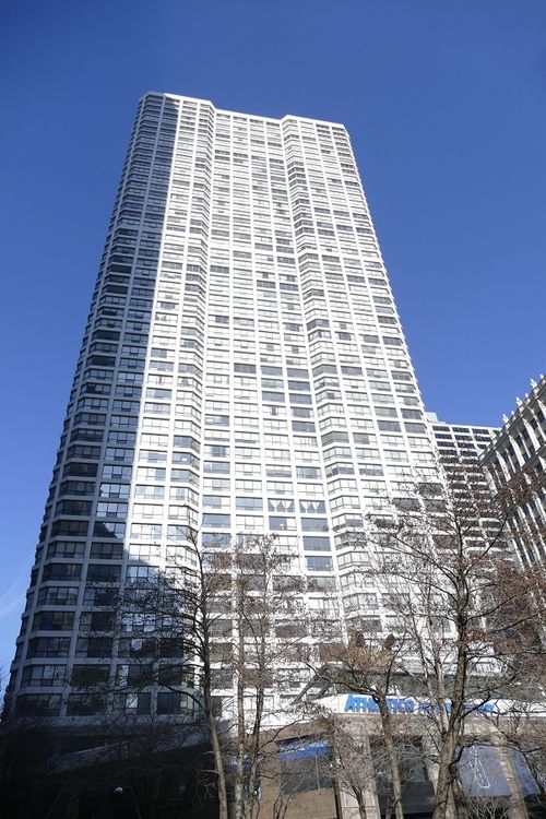 2012-405 N Wabash Ave, Chicago, IL, 60611-3522 | Card Image