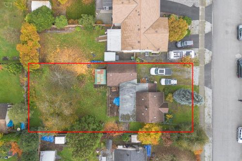 988 Irvine St, Coquitlam, BC, V3C3L9 | Card Image